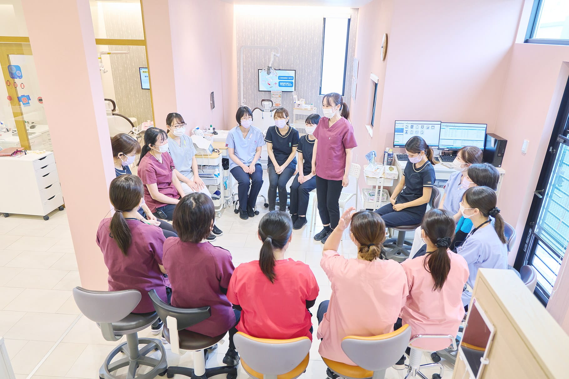 院内ミーティングの様子